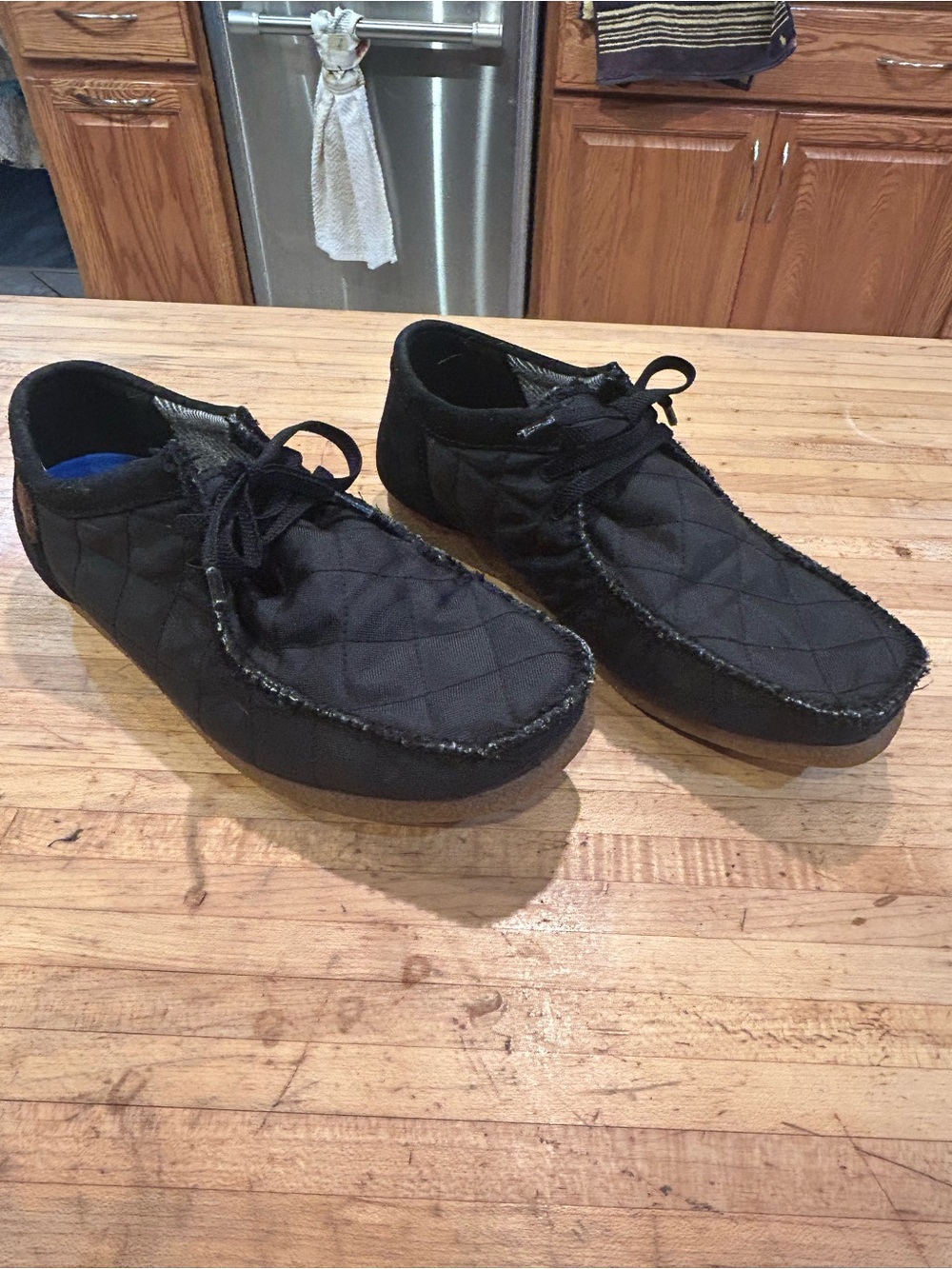 Men's Black Quilted Casual Lace-Up Shoes